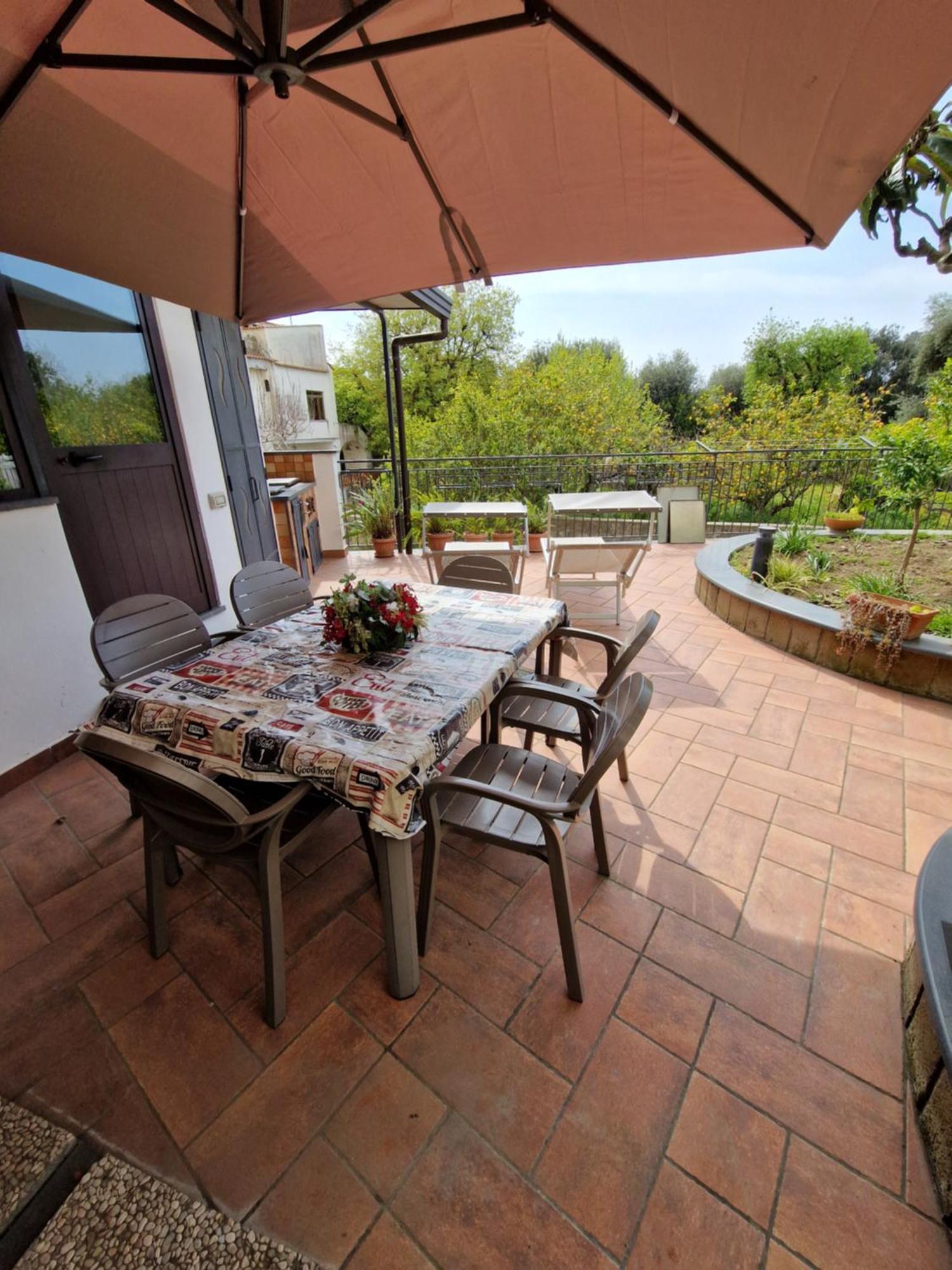 Apartamento Il Giardino Dei Gigli Meta Exterior foto