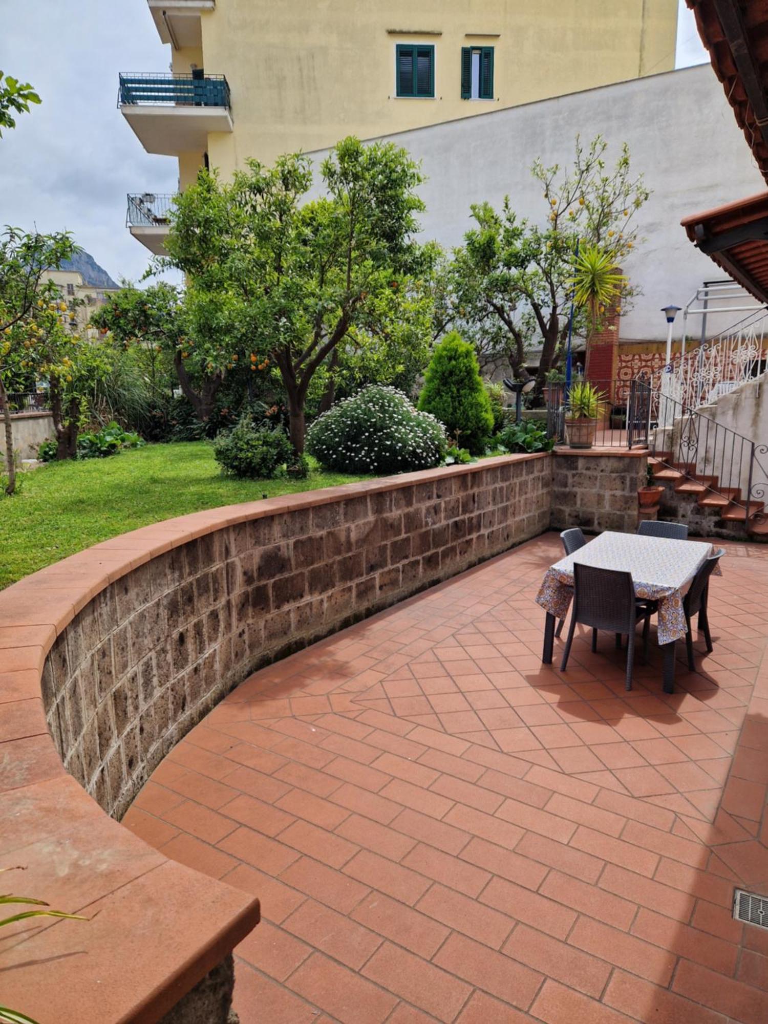 Apartamento Il Giardino Dei Gigli Meta Exterior foto